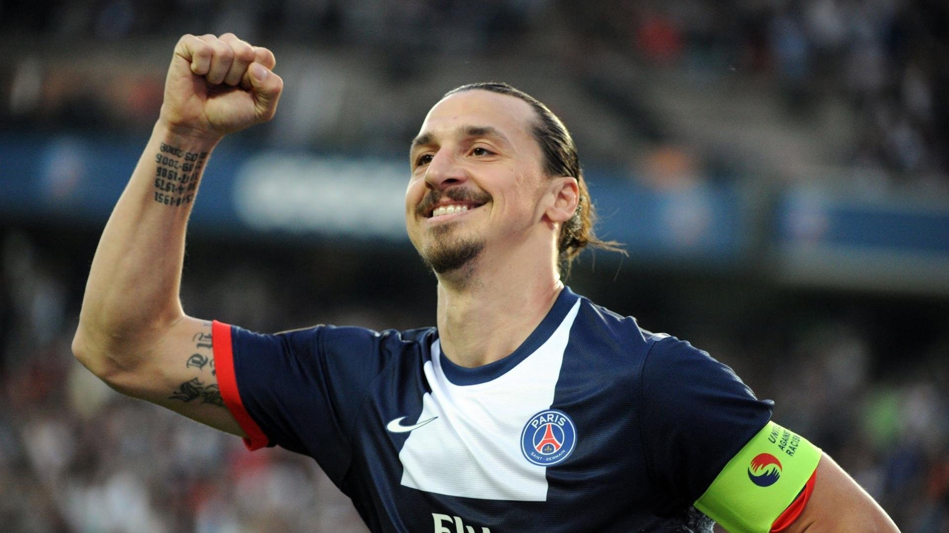 LPL战队团战配合天衣无缝:揭秘冠军战队的制胜秘籍