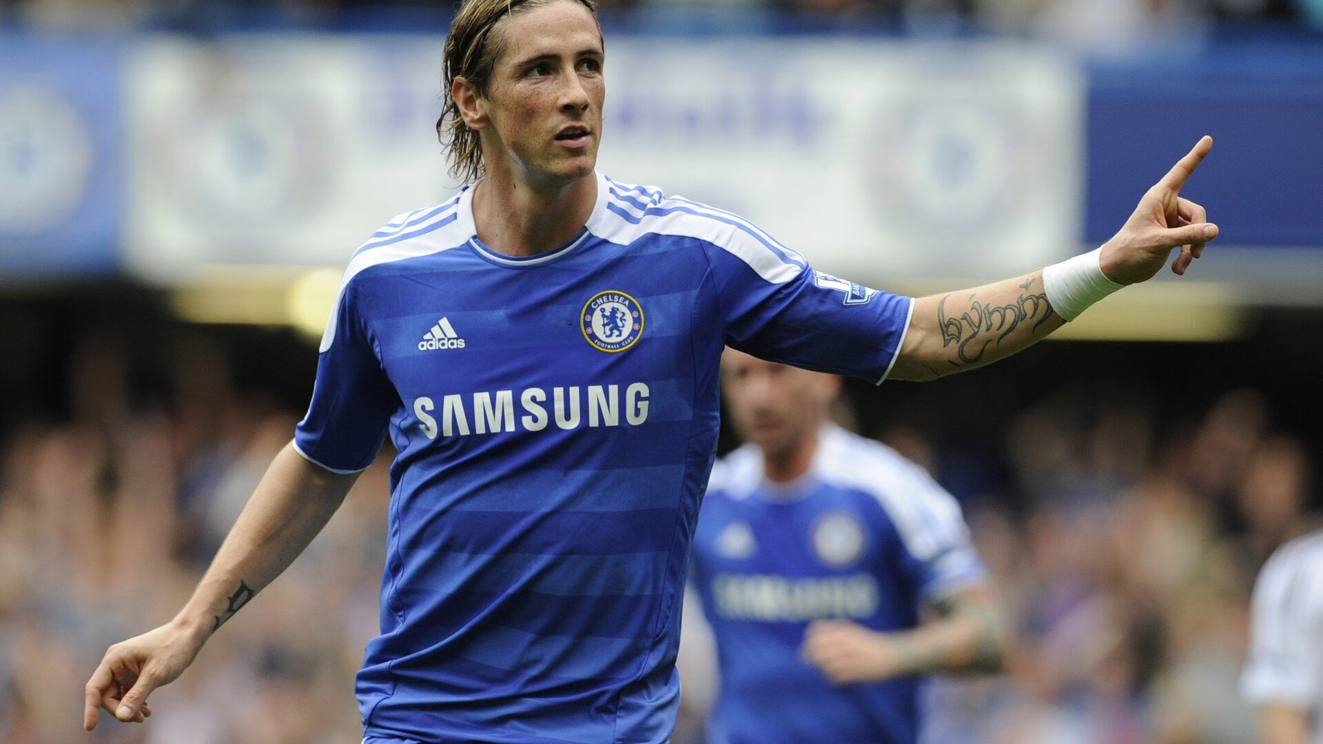 中超球队主场观众热情空前，中超 主场